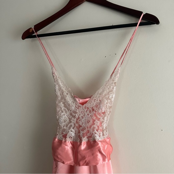 Vintage‎ Gold Label Victoria's Secret Lace Satin Maxi Slip Dress - Picture 2 of 9